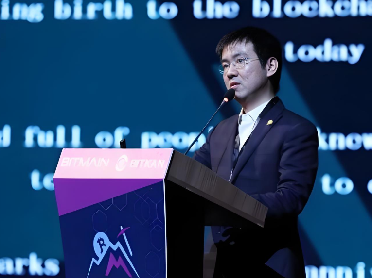25岁“梭哈”比特币,8年后170亿身家!内斗被踢出局,再创上市公司!插图3 图片