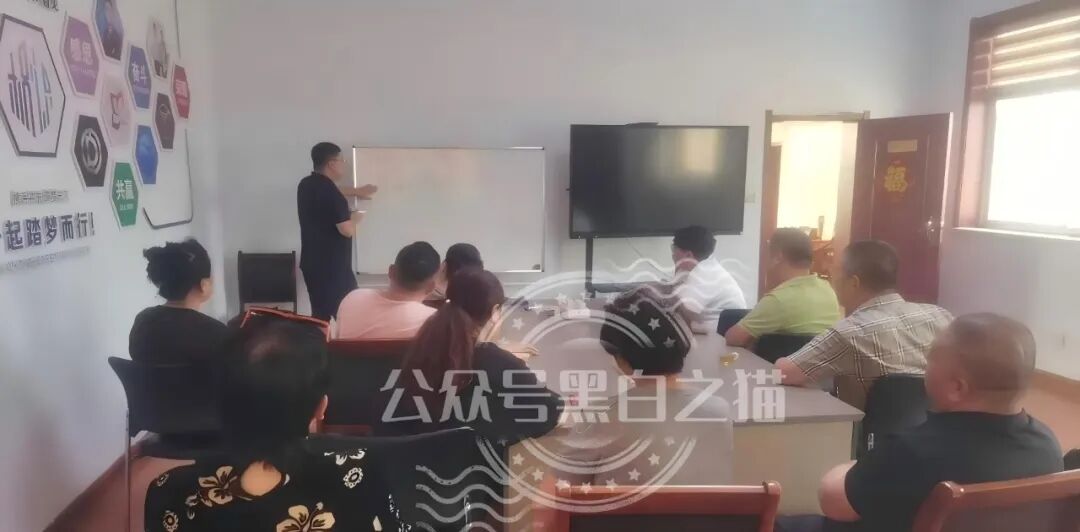 “东方百优”为“东富”资金盘原班人马,潜伏者曝光核心内幕,一网尽收眼底。插图8 “东方百优”为“东富”资金盘原班人马,潜伏者曝光核心内幕,一网尽收眼底。插图8