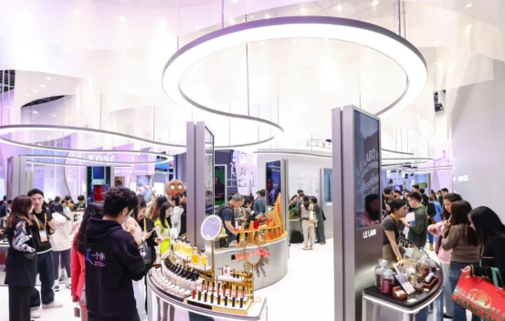360元雅诗兰黛口红变“空壳”，大牌也玩“盲盒”？插图3